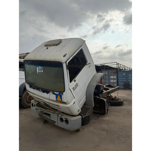 INOPERACIONAL (DIVERSAS PEÇAS E
COMPONENTES EM FALTA, PROBLEMA NO MOTOR)